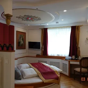 Haus Sanz 3* Vienne